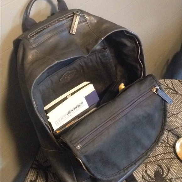 Fossil Backpack - Picture 6 of 6